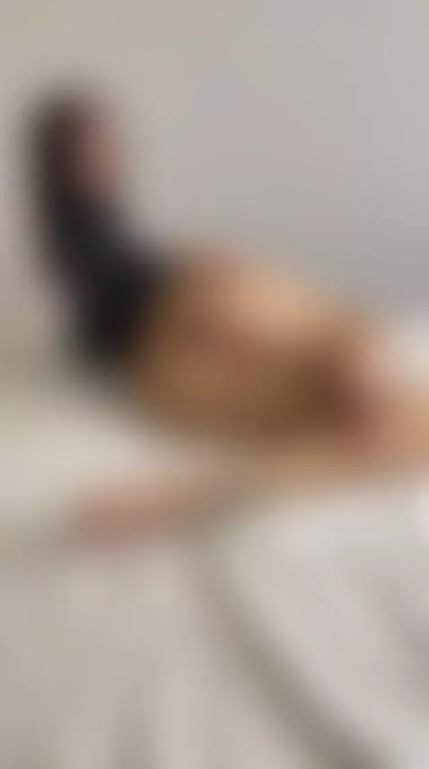 Tiny feet + little secret in the back… OF is wild 😏 link in ... by bellahex