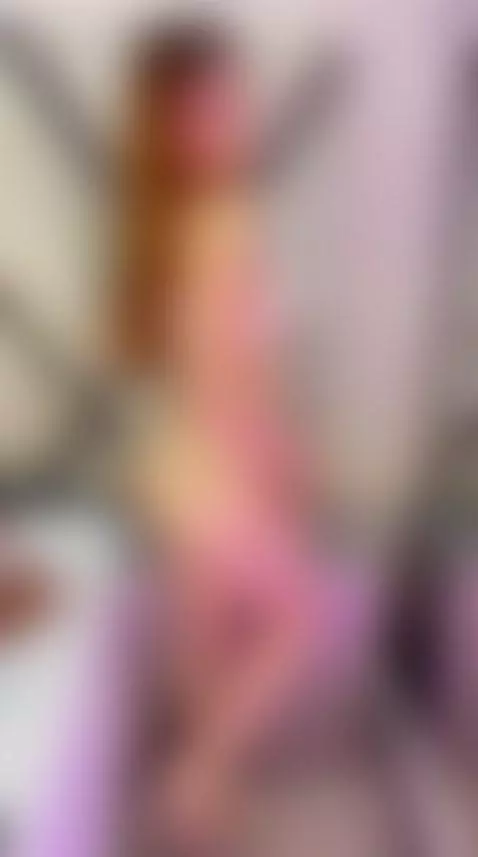 I'm waiting for you, come see me 💕 by ariawills