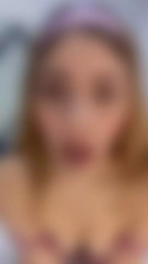 Im here now by ariawills