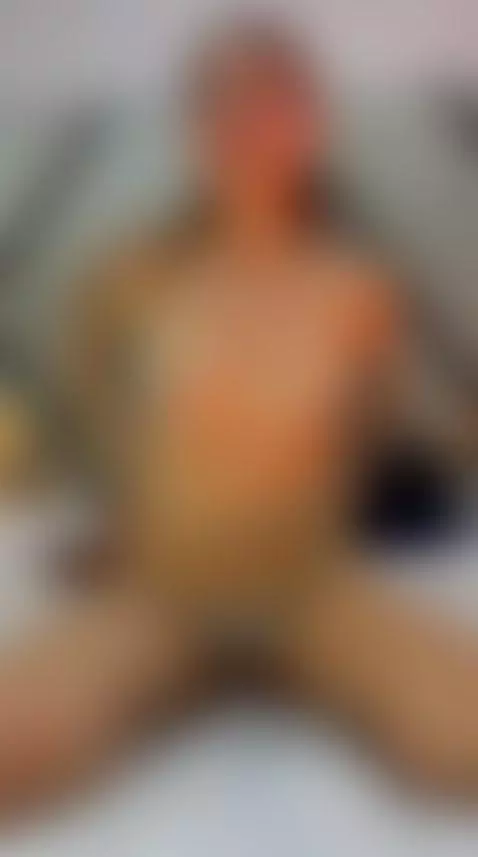 Come close, I promise to treat you very sweet by ariawills