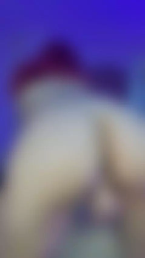 Watch me slowly... this video is not for everyone by ariawills