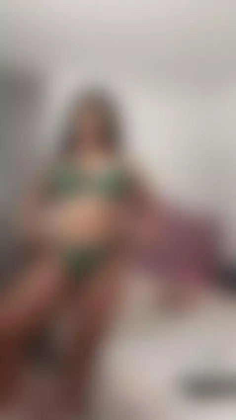 today jade very sexy mature for all of you online by jade-zayn