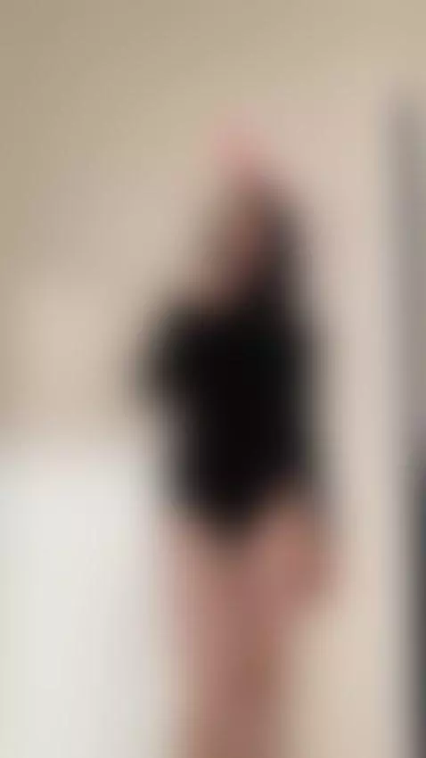 I get lost in the rhythm of my own touch, moaning into the p... by sarahnash