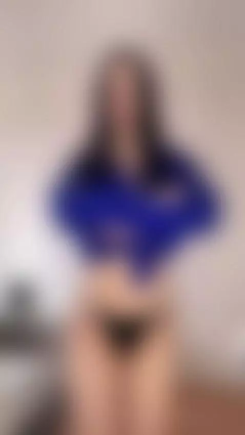 I keep grinding until I can’t breathe anymore 😮‍💨🖤 by sarahnash