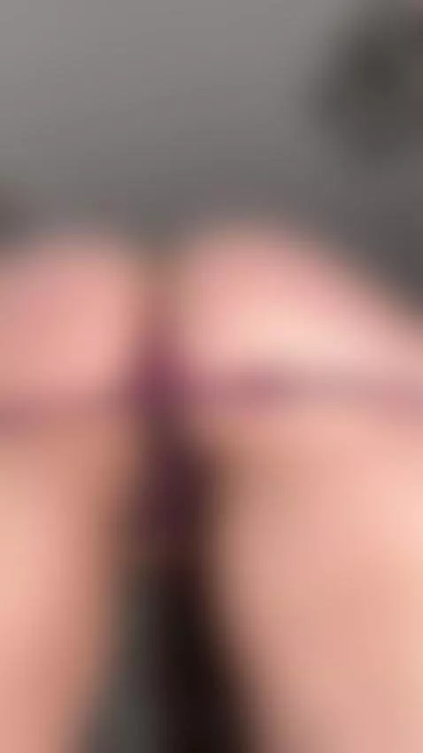 Biggest PAWG ass spread, natural chubby pussy lips glistenin... by marinettevip