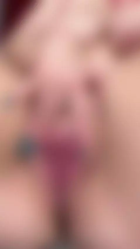 I'm just here fingering my pink wet pussy again. Sub OF by marinettevip