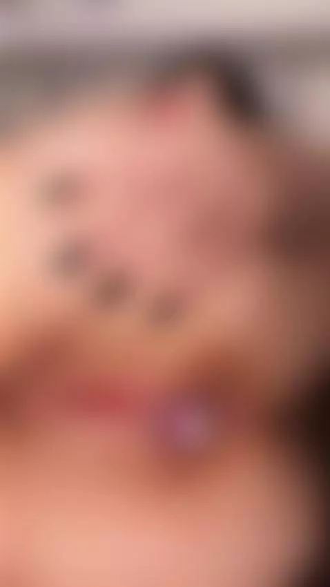 Hot BBW with analplug on her dripping ass in this close-up. ... by marinettevip