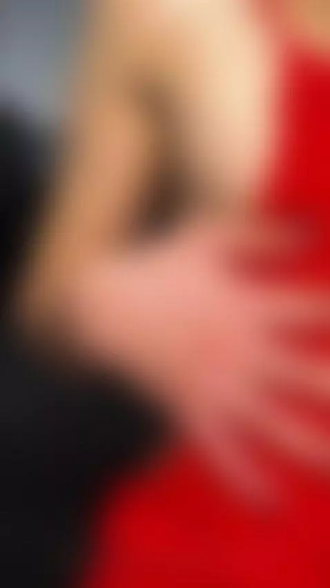 Intense red, sweaty skin, and contained tension.
If it made ... by dravenalux