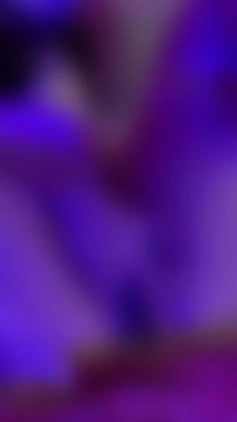 I can’t decide if you’re a distraction or motivation 💫 by nanirosse69