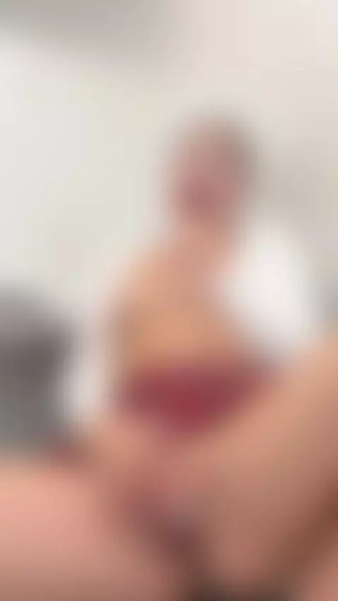 Pussy masturbation by lolabloom19