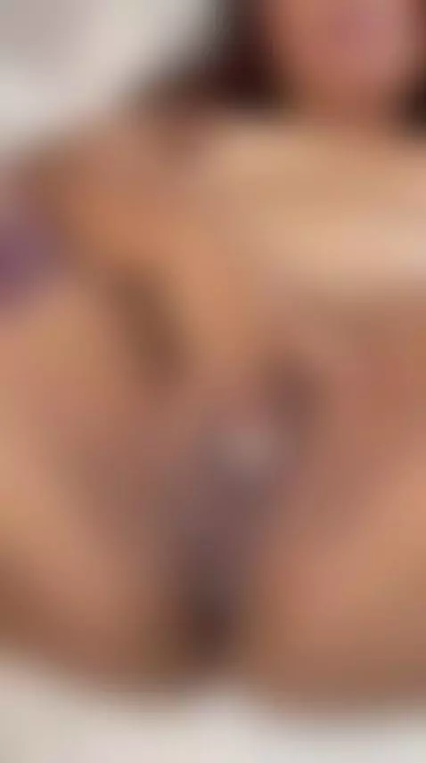 I have my pussy and my vaginal walls very wet, put your cock... by selenegibson