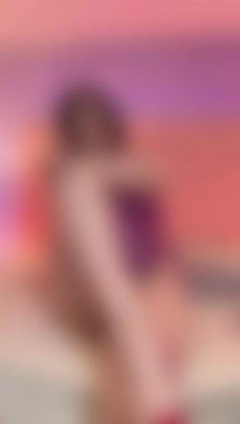 elegant sensual and very hot by carolineemuller