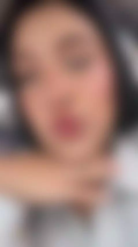 Honey activated, 100% attention just for you 💕✨ by carolineemuller