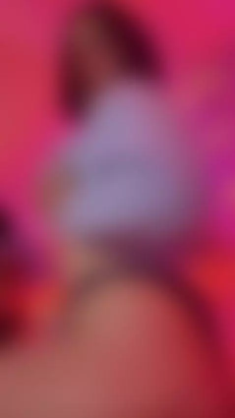 Come discover what I have for you… 😘🔥 by carolineemuller