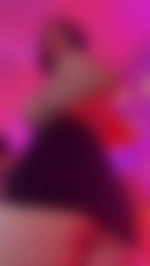 Come discover what I have for you… 😘🔥 by carolineemuller