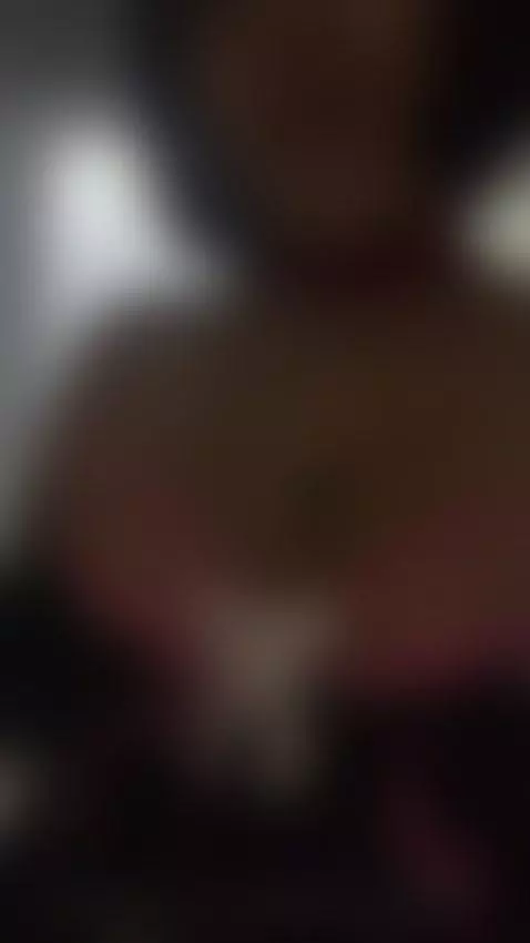 The night is getting good to me 🔥 by carolineemuller