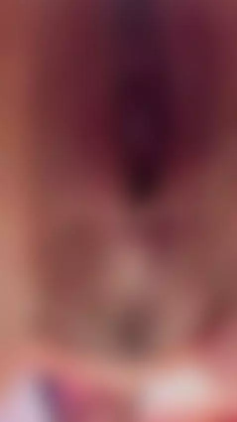 Look below 🥵🥵 do you like ? by carolineemuller