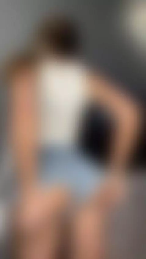 Spoiler: I’m even naughtier on OnlyFans 🤫 by christinaavip