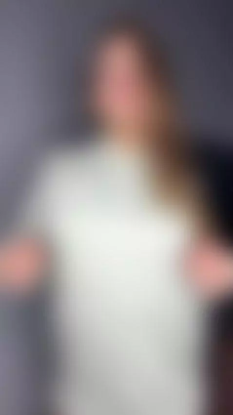 Send a message… I might just send one back 💋 by christinaavip