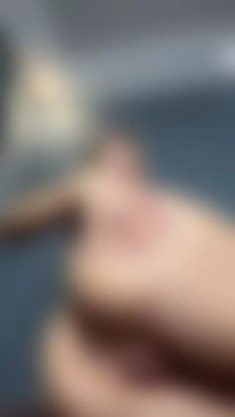 I reply instantly and super wet on OnlyFans 😘💦 by christinaavip