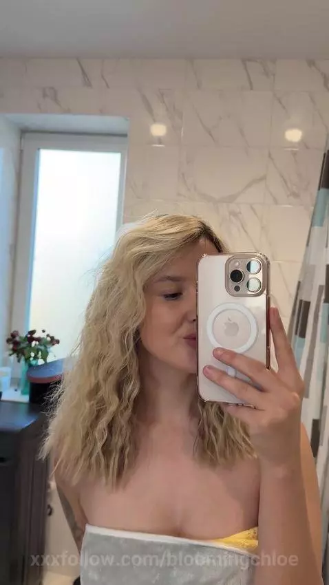 Wanna get closer? Start with a message on OnlyFans 😘 by bloomingchloe