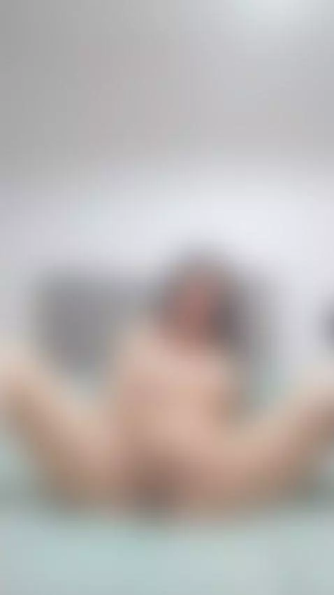 I imagine your hands and I can't stop getting wet with desir... by dafneamaru