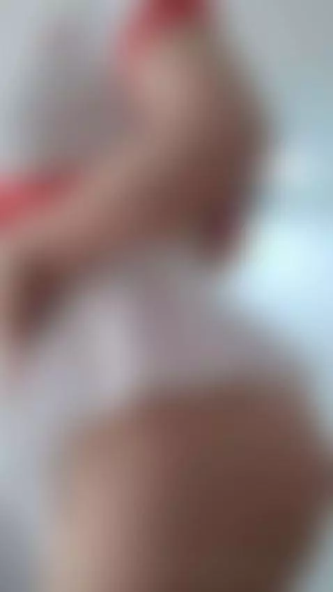 I've come to take your temperature, but not with a thermomet... by dafneamaru