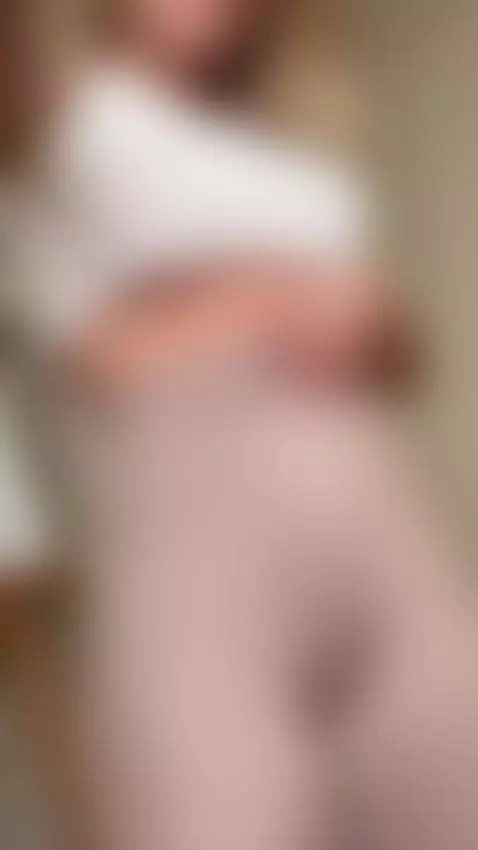 Pulling curves, turning heads—watch me make these leggings w... by marimoore-of