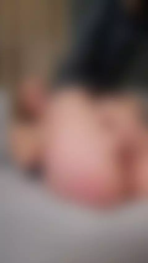 It’s not just a view.  It’s a little invitation 💋 by marimoore-of