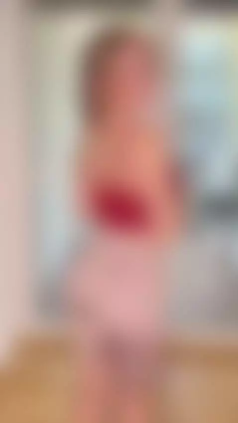 Bet you can’t look away 😉 Go on, try! by marimoore-of