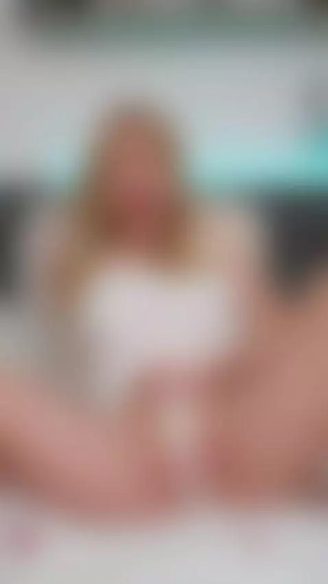 I'm going to make you cum in seconds. by marimoore-of