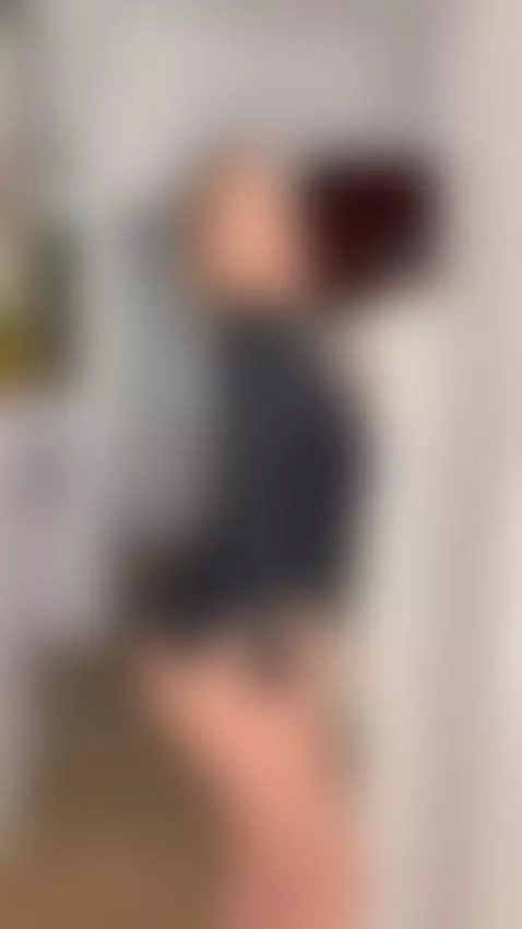 The air leans closer every second 💋💦 by anoraidol