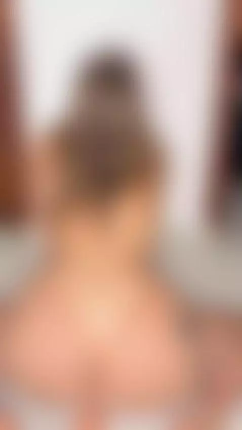 The whole room smells like lust 😏🔥 by anoraidol