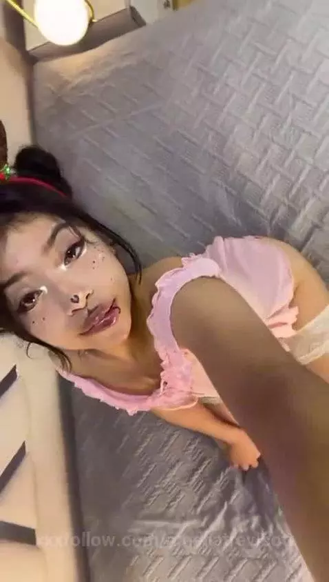 My perverse face makes your cock explode with pleasure and y... by ameliatrevicott