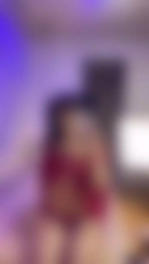 I am a sensual girl eager for you to fill me with milk, plea... by ameliatrevicott