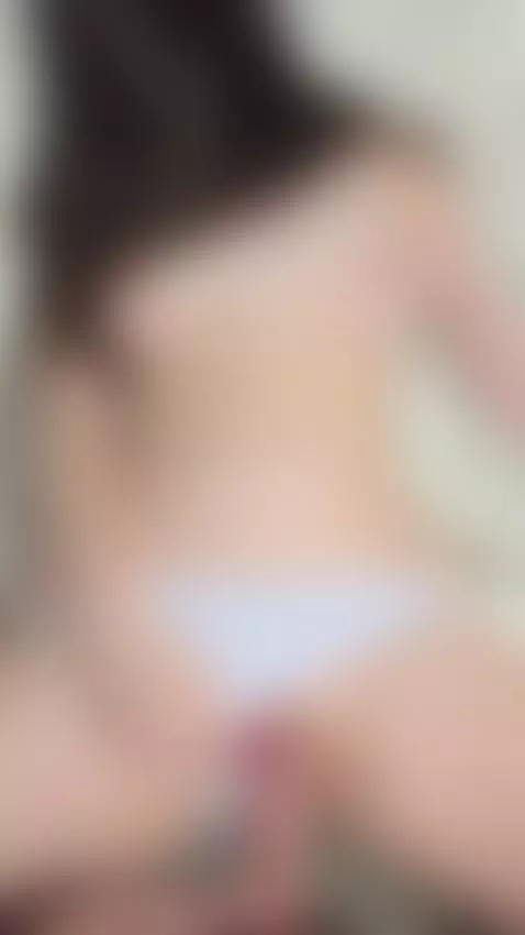 My tight pussy want to be fucked 🥵 by milfypleasure