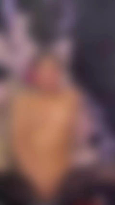 I play with my little pussy, I put my thin, small fingers in... by victoriadubois