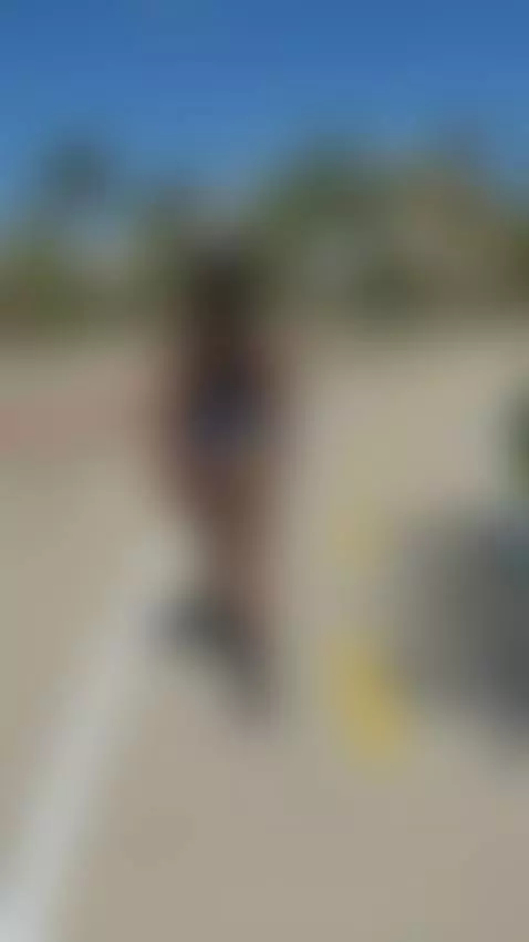 “Intelecto, actitud y un poco de Halloween… ¿necesitas más p... by magda2714