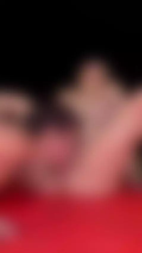 comenzamos haviendo yoga🧘🏼‍♀️🧘🏻‍♀️ y mira como terminamos😈😋 by silvanalee88