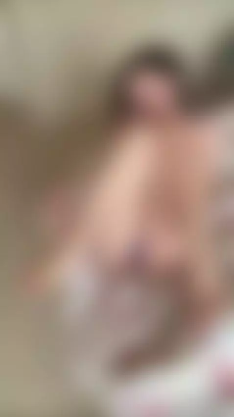 Stunning shape and style — continue on OnlyFans! 💫 by victoriaspicy