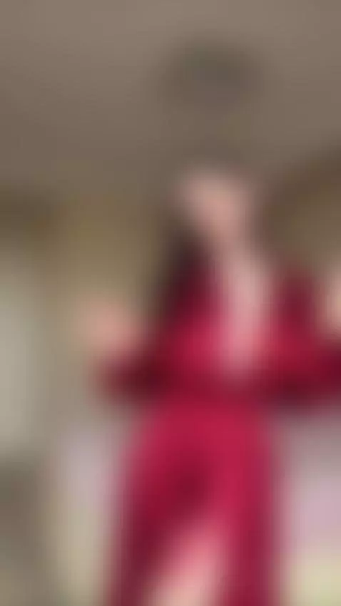 She knows how to catch your attention. More on OnlyFans 💕 by victoriaspicy