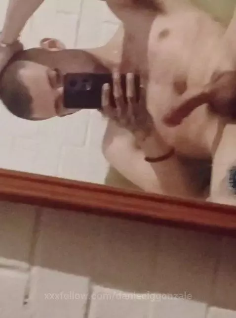 hotgirl, sexymilf, teen18+ by danieelggonzale