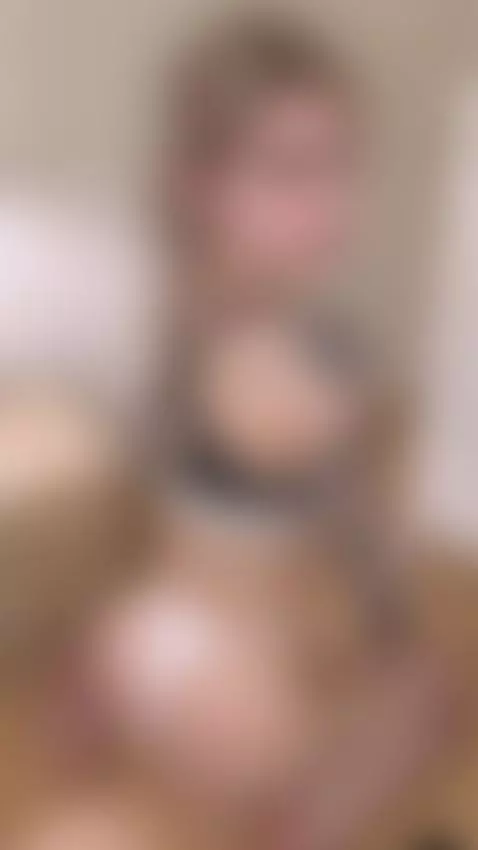 Every move drips temptation 😏🫦 by slyykarina