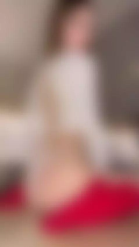 Simple, sweet, and ready to flirt by slyykarina