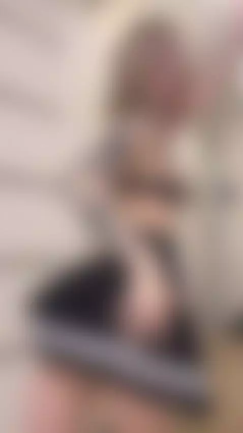 I’m the type of girl that asks you to cum on my ass by slyykarina