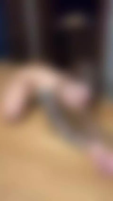 I just want a big, juicy cock on top of me by slyykarina