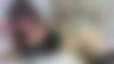 Hoy es jueves… y mi piel lo sabe. by sthefy-rivas