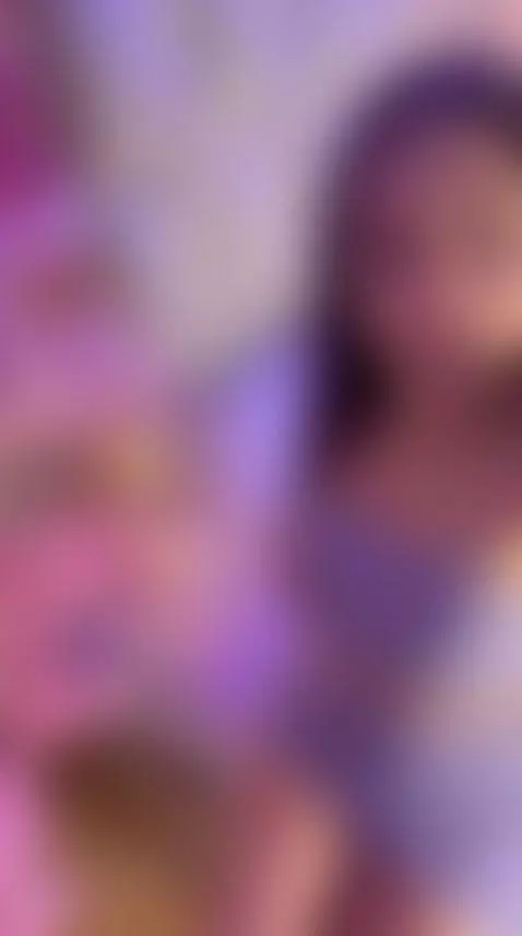 Sensual and flirtatious Latin girl 🥵🥵 by miawatson1