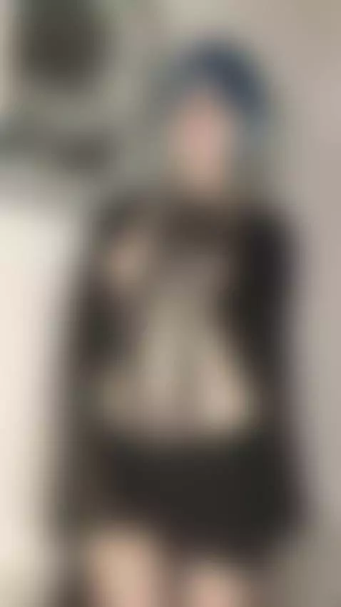 Your personal favorite: a slim silhouette with a phat, prett... by verarooon