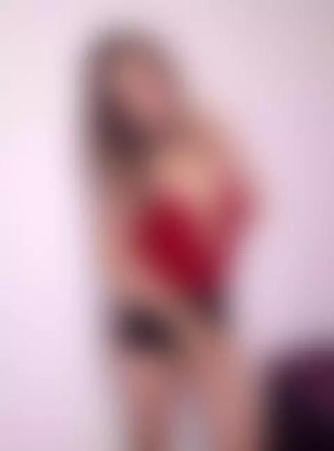 Beautiful on the outside, interesting to discover.” 😗 by chloeetaylorr